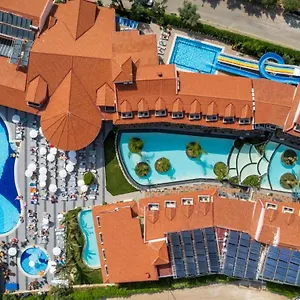 Montebello Отель